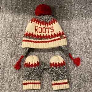 Roots chunky toddler hat, lined with fleece, new without tags, size 3-5 years